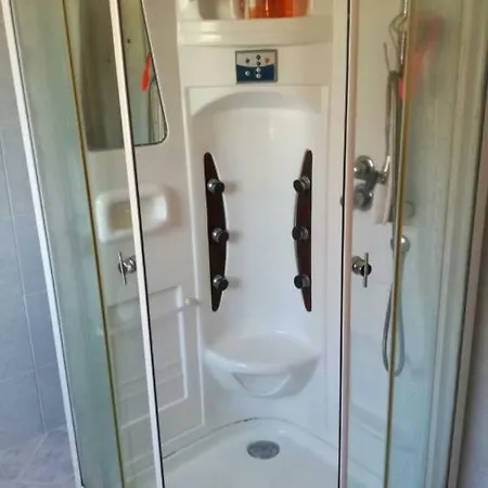 Apartman Matijas Апартаменты Марина